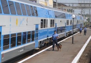 Пасажирам поїзда Skoda, який виїхав з Донецька на годину раніше, обіцяють повернути гроші