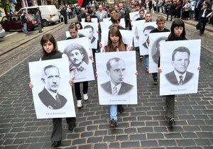 У Львові відбувся мітинг з вимогою визнати УПА воюючою стороною у Другій світовій