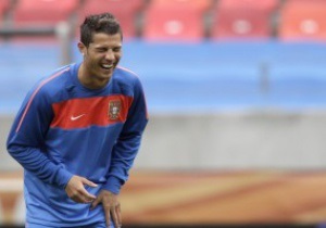 Криштиано Роналдо считает, что соперник сборной Украины может выиграть Евро-2012