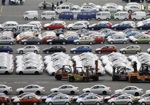 Продажі легкових автомобілів у Європі знову падають