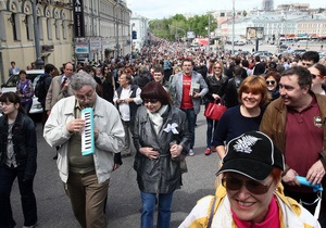 Reuters: Письменники повернули мирний протест на вулиці Москви