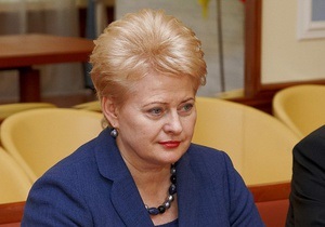 Президент Литви у Харкові зустрілася з Добкіним і поїхала до Тимошенко