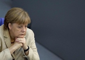 Меркель: В Україні громадяни страждають від диктатури й репресій