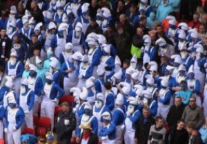 Вболівальники англійського клубу прийшли в костюмах Смурфів на фінальний матч сезону