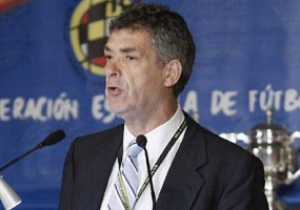 Глава федерации футбола Испании предлагает провести Евро-2012 в Испании