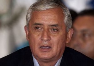 Президент Гватемали вирішив стати ближче до народу