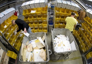 У Німеччині співробітник пошти вкрав більше 38 тисяч листів і посилок