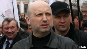 Турчинов: опозиція зруйнує вертикаль Януковича