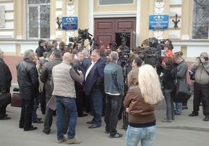Прокурор: Тимошенко витрачала на розкішне життя гроші з картки іноземної компанії