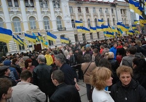 До Харкова на суд у справі Тимошенко прибули десятки народних депутатів