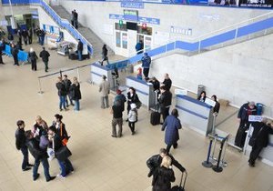 Одесский горсовет временно отказался от резонансного кредита для аэропорта - ПР