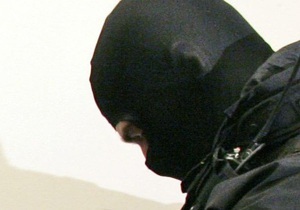 В центрі Дніпропетровська троє чоловіків у масках пограбували кафе