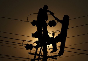 У Кіровоградській області двоє чоловіків зрізали кілька кілометрів електродротів