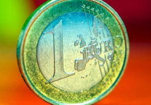 Євро на міжбанку впав нижче 10,6 гривень