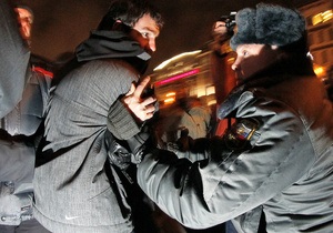 На акціях у Петербурзі та Москві пройшли затримання опозиціонерів