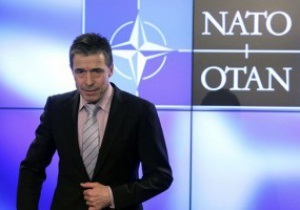 Голова МЗС особисто запросив на Євро-2012 в Україну генсека НАТО