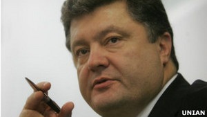 Українська служба Бі-бі-сі: Порошенко у команді Януковича. Немає вічних ворогів