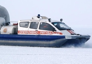 У Запорізькій області рятувальники зняли з крижини вісьмох рибалок і п ятьох витягли з води