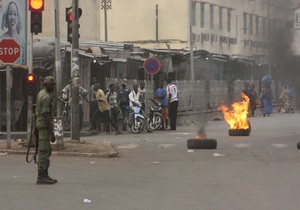 Бунтівники в Малі перекрили кордони і закрили міжнародний аеропорт