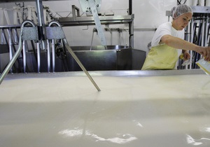Україна перевірить білоруські підприємства м ясо-молочної продукції