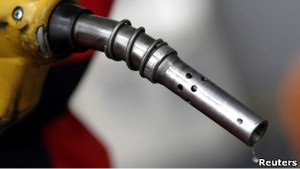 Нафта дорожчає попри заспокійливі заяви Саудівської Аравії