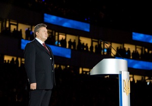Янукович заявив, що на стадіонах забуває про те, хто він є