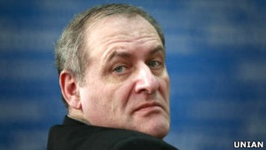 Доповідь українських правозахисників: Бідність зростає, суди залежні