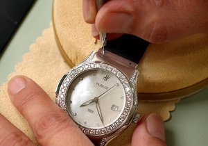 Швейцарська компанія випустила найдорожчий годинник у світі