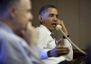 У Білому домі пояснили, чому Обама поки не привітав Путіна