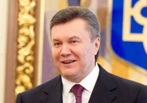 Янукович привітає свою першу вчительку