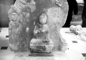Китайські археологи знайшли майже три тисячі статуй Будди