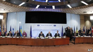 Країни ЄС підписали бюджетну угоду: Британія та Чехія утрималися