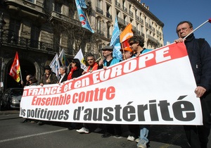 У Франції десятки тисяч людей висловили свій протест проти заходів жорсткої економії