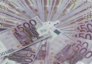 Євро на міжбанку пробив позначку в 10,7 гривень