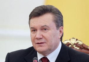 Янукович привітав українців з Днем захисника Вітчизни