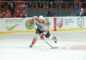 Хоккей: Донбасс на выезде уступил ангарскому Ермаку