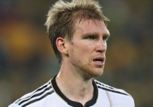 Захисник збірної Німеччини пропустить Євро-2012