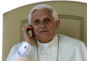 Президент испанского футбольного клуба назвал Папу Римского Бенито XVI