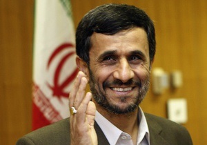 Ахмадінеджад розпорядився побудувати в Ірані чотири нові атомні реактори