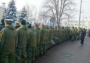 Під час церемонії покладання квітів воїни-афганці повернулися до Януковича спиною