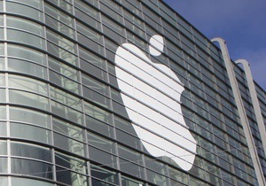 Азіатські заводи Apple перевіряють на умови праці