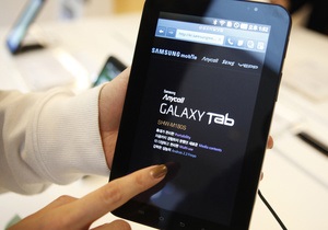 Apple в ходе патентной войны с Samsung пытается запретить продажи смартфона в США