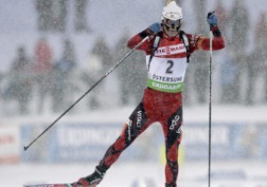 Контіолахті: Бьорндален виграв першу гонку в сезоні, Семенов фінішував у другій десятці