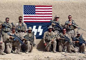 Морпіхи США в Афганістані сфотографувалися на фоні прапора СС