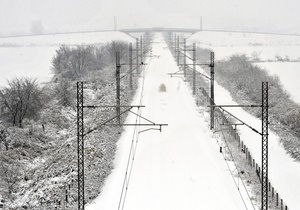 У Румунії та Болгарії через снігопади застрягли три потяги, що прямували через Україну