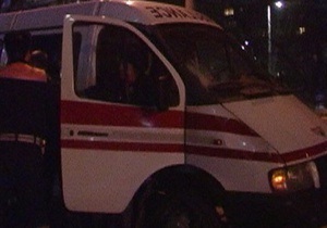 У Харкові автомобіль врізався у трамвай: постраждали троє жінок