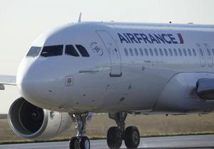 Air France отменила почти 40% рейсов из-за продолжающейся забастовки пилотов