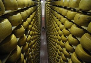 Росія на тижні введе заборону на ввезення сиру деяких українських виробників