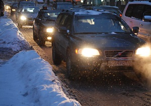 Мінінфраструктури попереджає про ускладнений рух транспорту у південних регіонах України