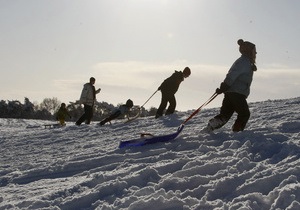 В Україні понад 400 тисяч школярів пішли на канікули через морози